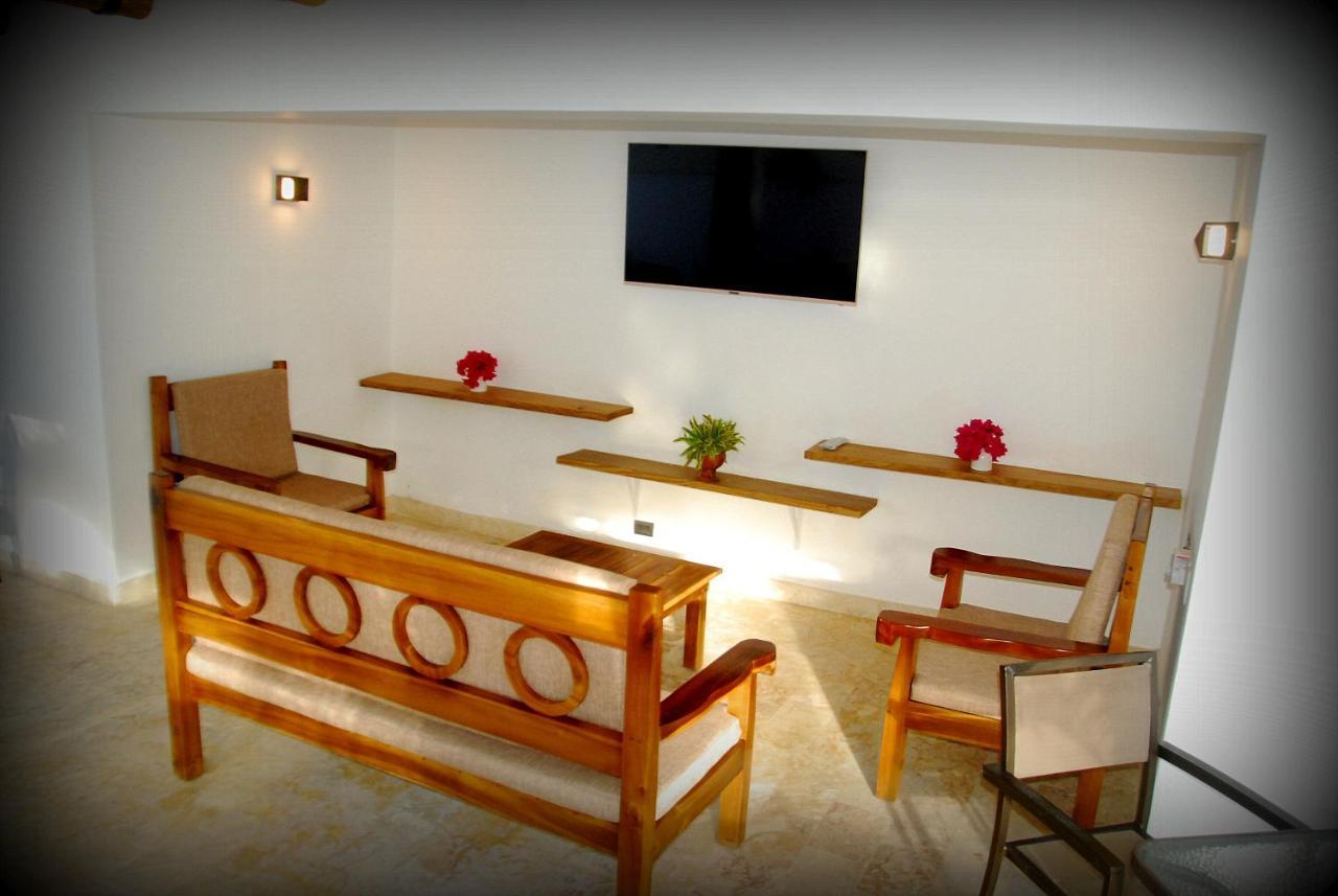 Nuovo Hotel Playa Catalina ลาโรมานา ภายนอก รูปภาพ